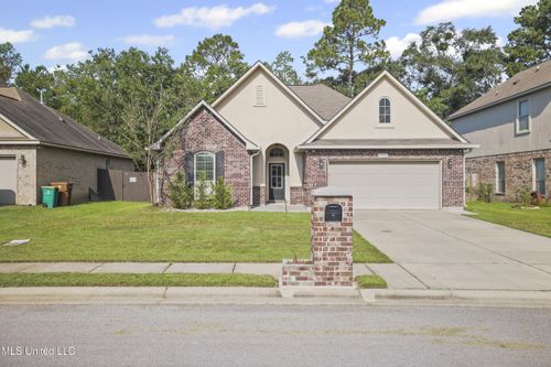 15223 Clemson Ave, Gulfport, MS, 39503-5660 | Card Image