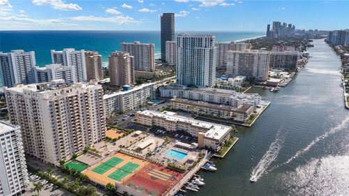 21c-1865 S Ocean Dr, Hallandale Beach, FL, 33009-7603 | Card Image