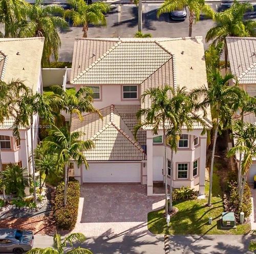 208 Se 15th St, Dania Beach, FL, 33004-4383 | Card Image