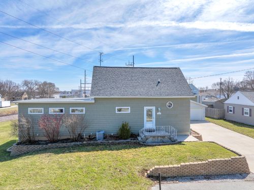 1913 Elm Ave, Sheboygan, WI, 53081-5615 | Card Image