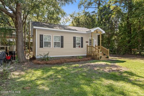 129 Preston Rd, Jacksonville, NC, 28540-5613 | Card Image