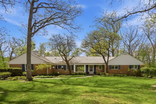 880 Hiawatha Ln, Riverwoods, IL, 60015-2416 | Card Image
