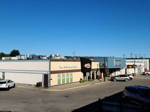 10122 100 St, Peace River, AB, T8S1K1 | Card Image