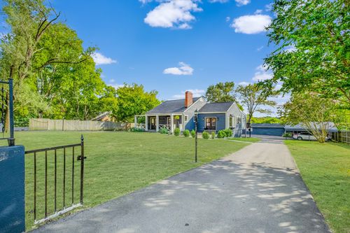 562 Neelys Bend Rd, Madison, TN, 37115-4949 | Card Image