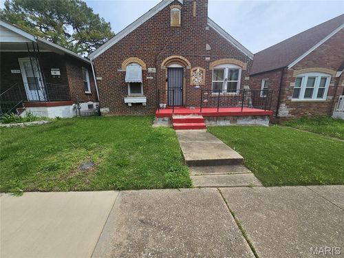 3502 West Pl, Saint Louis, MO, 63121-5146 | Card Image