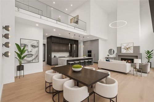 19 Spruell Springs Rd, Sandy Springs, GA, 30342-2501 | Card Image