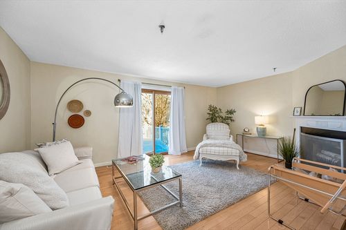 unit-47-51 Tobey Rd, Dracut, MA, 01826-4932 | Card Image