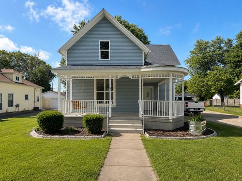 106 Gilbert St, Rossville, IL, 60963-1126 | Card Image