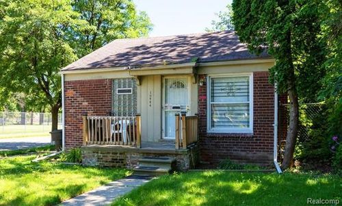10444 Wayburn St, Detroit, MI, 48224-2420 | Card Image