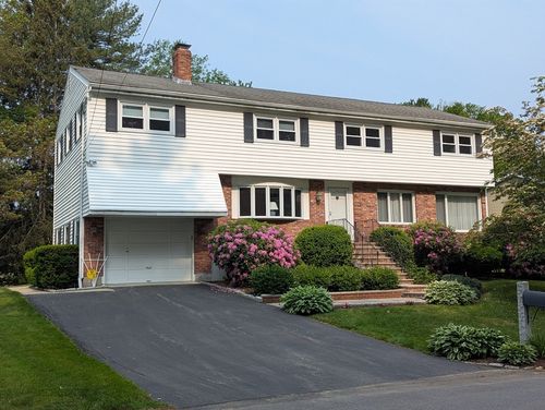 9 Stephanie St, Burlington, MA, 01803-1321 | Card Image