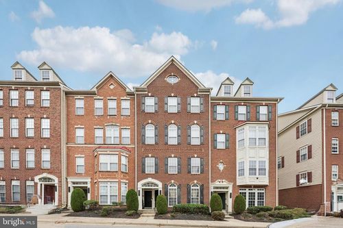 329a-329 Munahan Cir, INDIAN HEAD, MD, 20640-1495 | Card Image