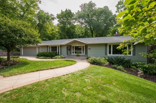111 W Colvill St, Cannon Falls, MN, 55009-2420 | Card Image