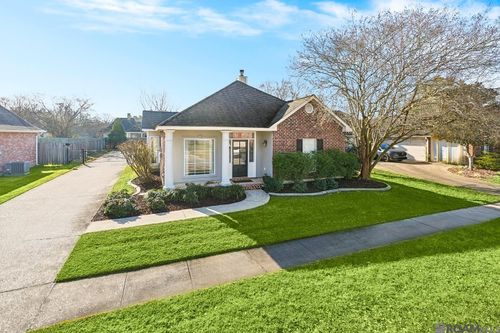 10434 Springbrook Ave, Baton Rouge, LA, 70810-7058 | Card Image