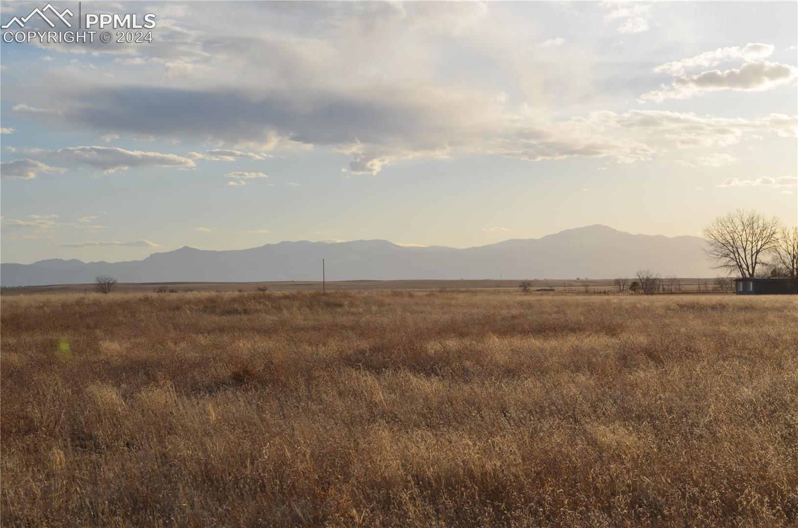 Land in Peyton 4