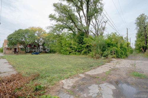 3102 Canton St, Detroit, MI, 48207-2542 | Card Image