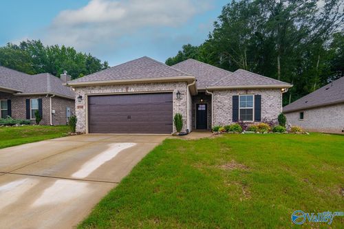 154 Midpark Dr, Meridianville, AL, 35759-1731 | Card Image
