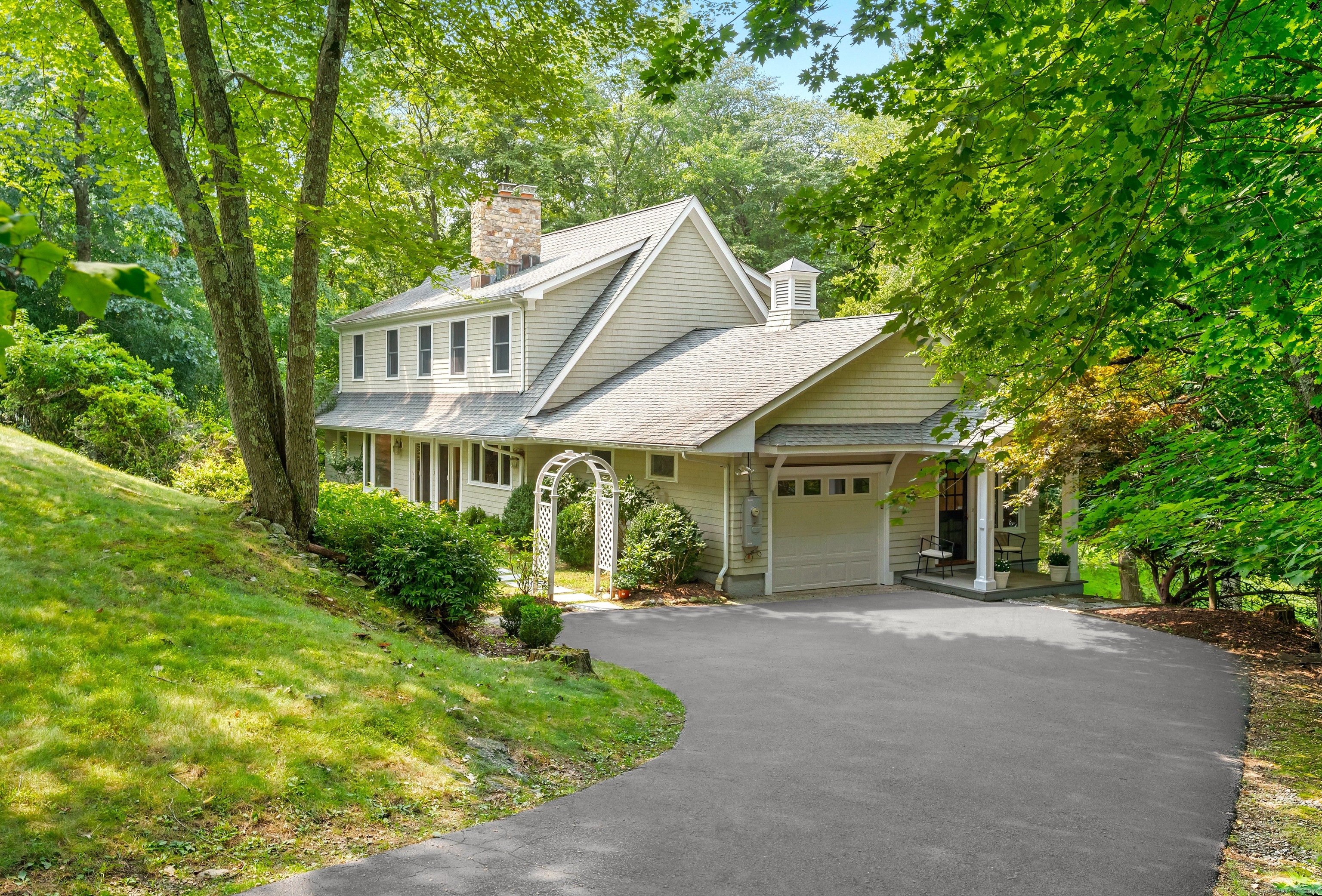 Guyer Rd, Westport, CT 06880