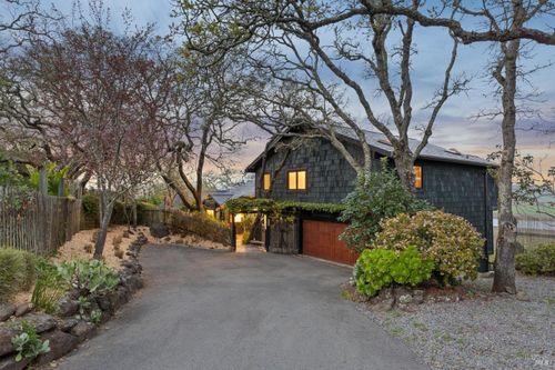 160 Crest Road, Novato, CA, 94945 | Card Image