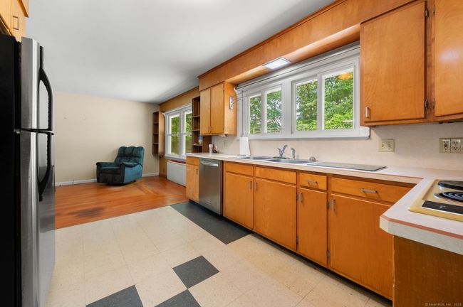 11 Deerbrook Rd, House other with 3 bedrooms, 2 bathrooms and 4 parking in Norwich CT | Image 25