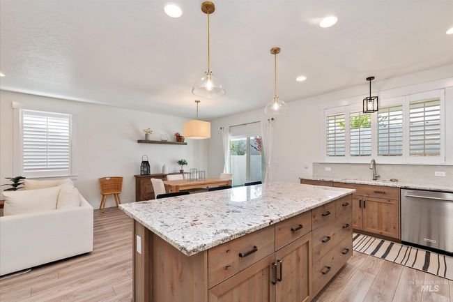 6009 W Riva Capri St, House other with 3 bedrooms, 2 bathrooms and 2 parking in Meridian ID | Image 10