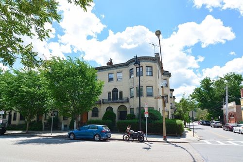 apt-923-923 Beacon St, Boston, MA, 02215-3229 | Card Image