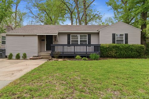 1371 E 43rd St, Tulsa, OK, 74105-4144 | Card Image