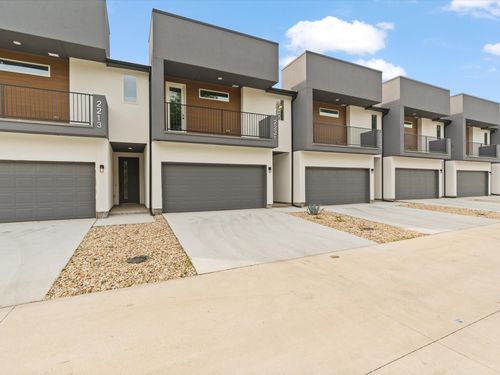 2253 Campus, Dallas, TX, 75235 | Card Image