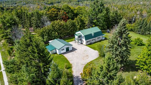 8064 9th Line, Thornton, ON, L0L2N0 | Card Image