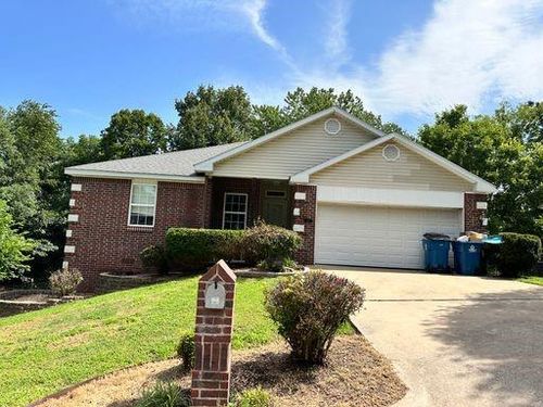 21 Valley View Cir, Bentonville, AR, 72712-7517 | Card Image