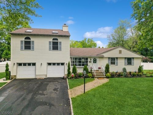 2259 Redwood Rd, Scotch Plains, NJ, 07076-2115 | Card Image