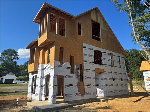 22 N Jefferson Ave, West Jefferson, NC, 28694-8050 | Card Image
