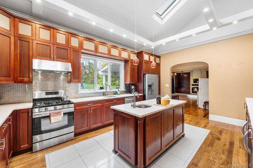 658 Waterbury Hill Rd, Lagrangeville, NY, 12540-5330 | Card Image