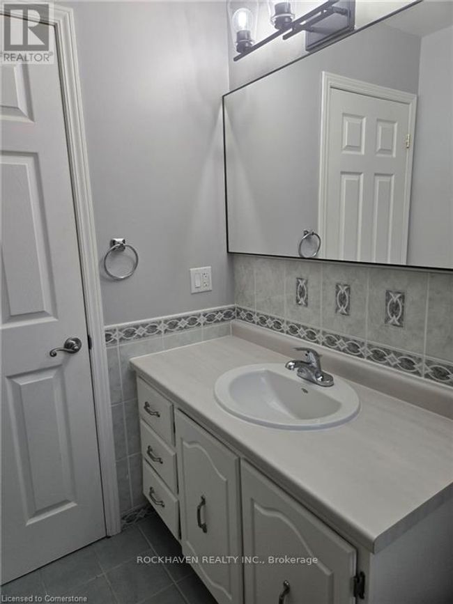 22 Nelson Street, House other with 3 bedrooms, 2 bathrooms and 5 parking in Hamilton (Waterdown) ON | Image 23