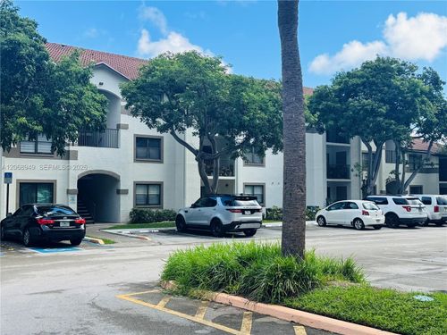 26-5-650 S Park Rd, Hollywood, FL, 33021-8705 | Card Image