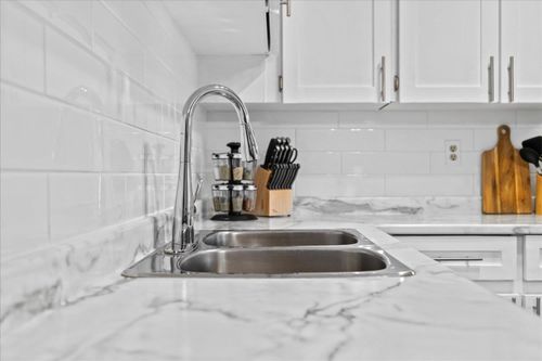 307-45598 Mcintosh Dr, Chilliwack, BC, V2P7J3 | Card Image