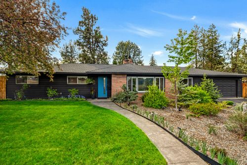 409 Ne 6th St, Bend, OR, 97701-4928 | Card Image