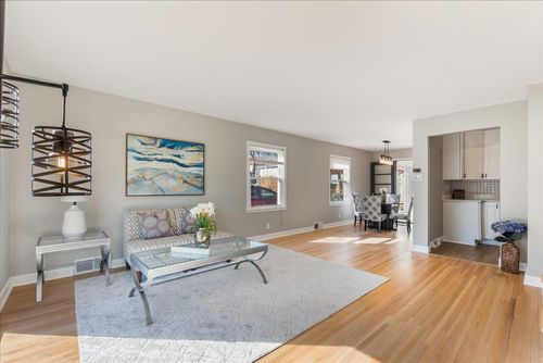 2910 Vernon Ave S, Saint Louis Park, MN, 55416-1842 | Card Image