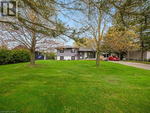 11 War Road, Brantford, ON, N3T5L6 | Card Image