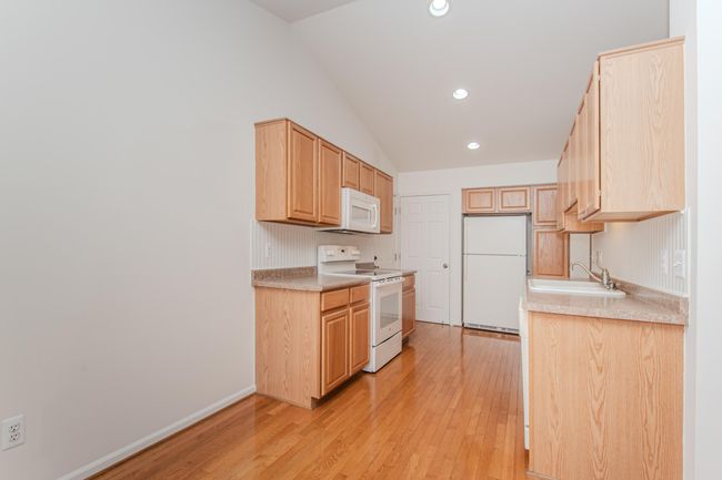 128 Commons Cir, Condo with 2 bedrooms, 2 bathrooms and null parking in Saline MI | Image 15
