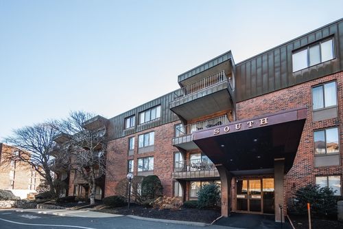 phe-1002 Paradise Rd, Swampscott, MA, 01907-1371 | Card Image