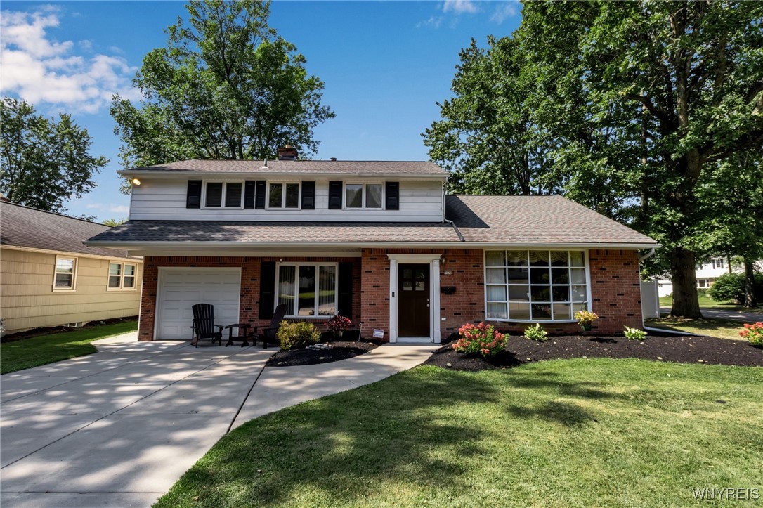 Cottonwood Dr, Buffalo, NY 14221