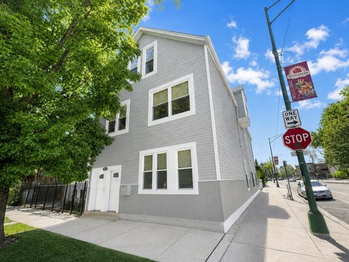 3579 W Mclean Ave, Chicago, IL, 60647-3620 | Card Image