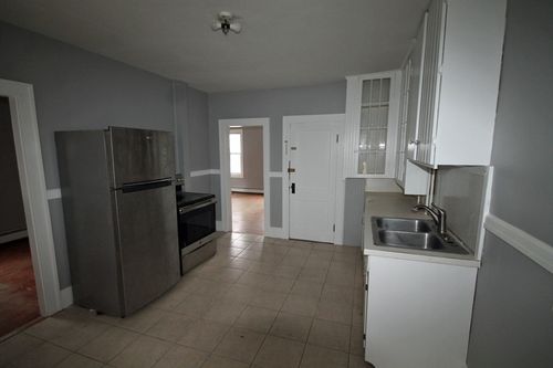 1r-21-23 Maple Ave, Ware, MA, 01082 | Card Image