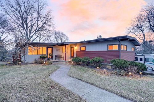 816 N Osborne Ave, Janesville, WI, 53548-2346 | Card Image