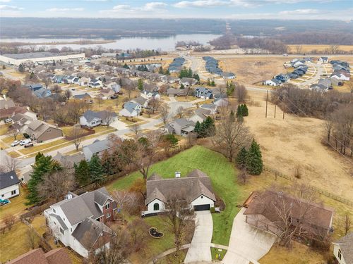 924 S 26th St, West Des Moines, IA, 50265-5792 | Card Image