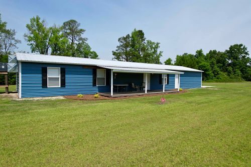 445 W Willow Pond Rd, Johnsonville, SC, 29555-6335 | Card Image