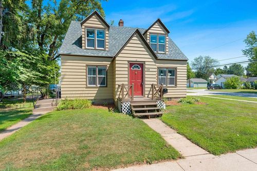 220 S Union Street, Shawano, WI, 54166 | Card Image
