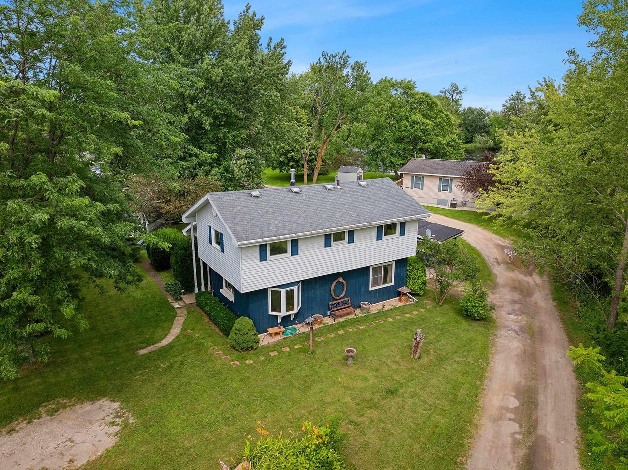 Vande St, Omro, WI 54963