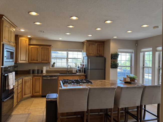 Kitchen | Image 29