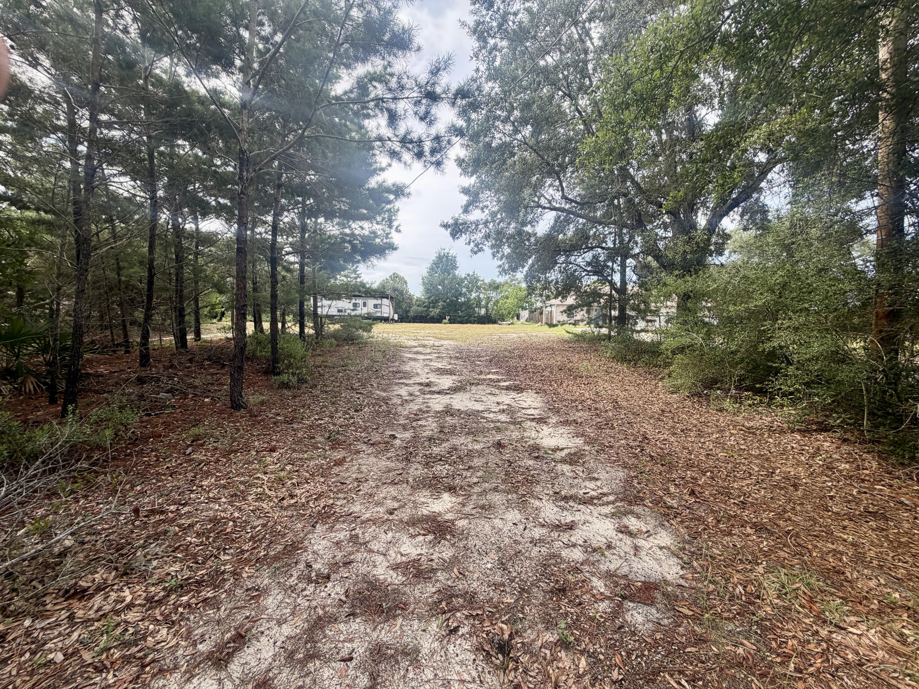 Land in Navarre 2